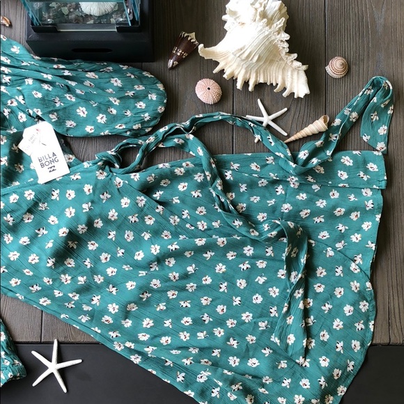 🌴🌼BILLABONG- BEST DRESSED🌼🌴 - Picture 5 of 10